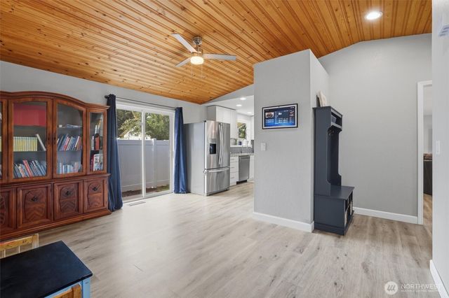 390 Cambrae Drive, Camano Island, WA 98282