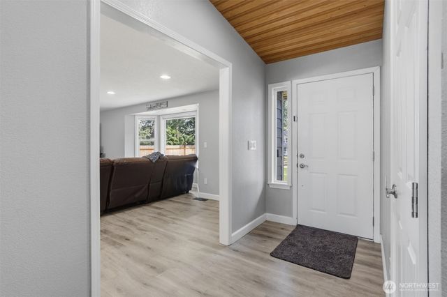 390 Cambrae Drive, Camano Island, WA 98282