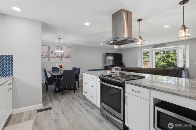 390 Cambrae Drive, Camano Island, WA 98282
