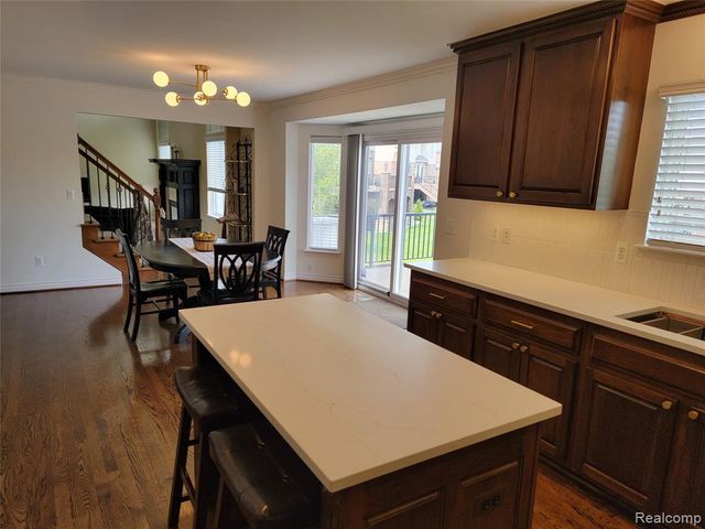 55958 Ashbrooke Drive, Utica, MI 48316