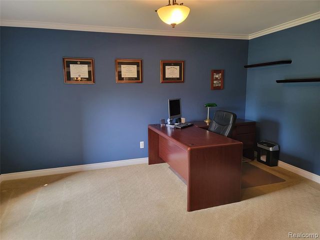 55958 Ashbrooke Drive, Utica, MI 48316
