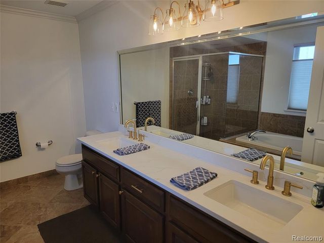 55958 Ashbrooke Drive, Utica, MI 48316