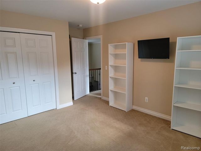 55958 Ashbrooke Drive, Utica, MI 48316