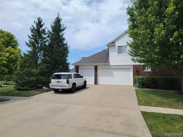 55958 Ashbrooke Drive, Utica, MI 48316