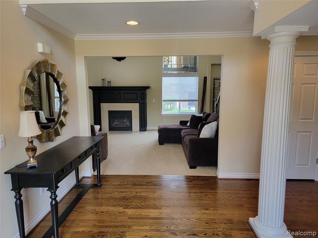 55958 Ashbrooke Drive, Utica, MI 48316