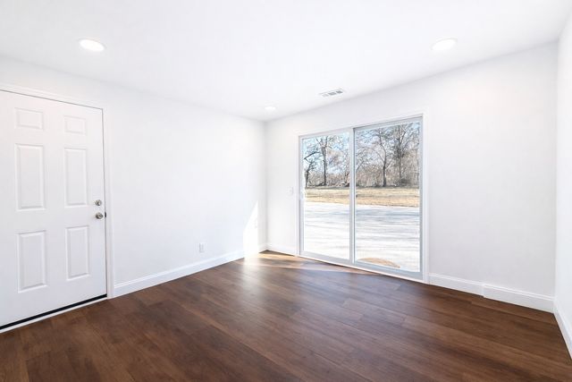 135 Dana Dr, Hendersonville, TN 37075