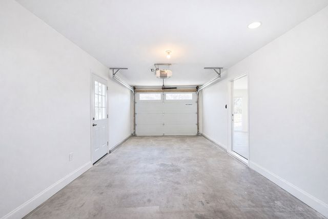 135 Dana Dr, Hendersonville, TN 37075