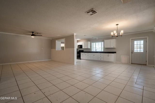 640 McAdoo Drive, Socorro, TX 79927
