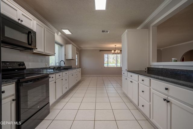 640 McAdoo Drive, Socorro, TX 79927