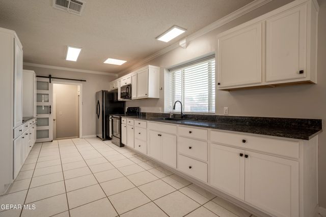 640 McAdoo Drive, Socorro, TX 79927