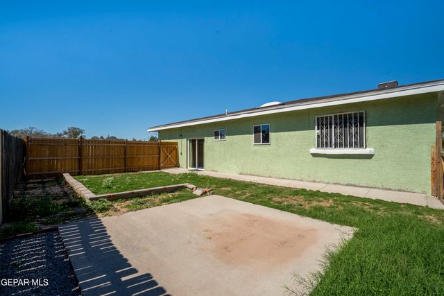 640 McAdoo Drive, Socorro, TX 79927