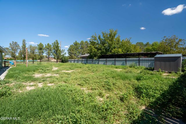 640 McAdoo Drive, Socorro, TX 79927