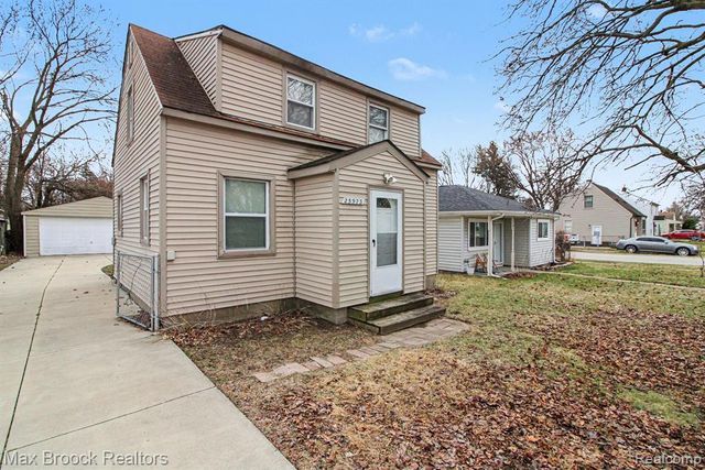 25973 Southwestern Highway, Redford, MI 48239