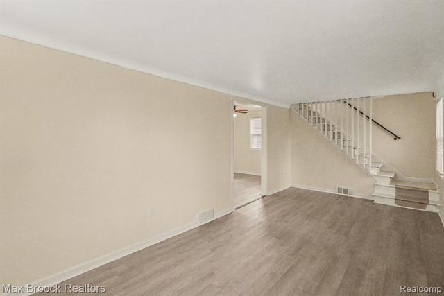 25973 Southwestern Highway, Redford, MI 48239