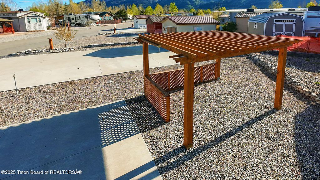 833 BUCKBOARD DRIVE, Thayne, WY 83127 photo 4