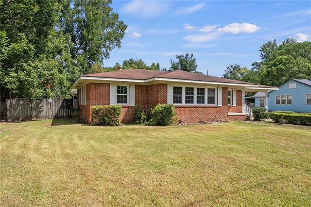 112 Sutherland Drive, Chickasaw, AL 36611