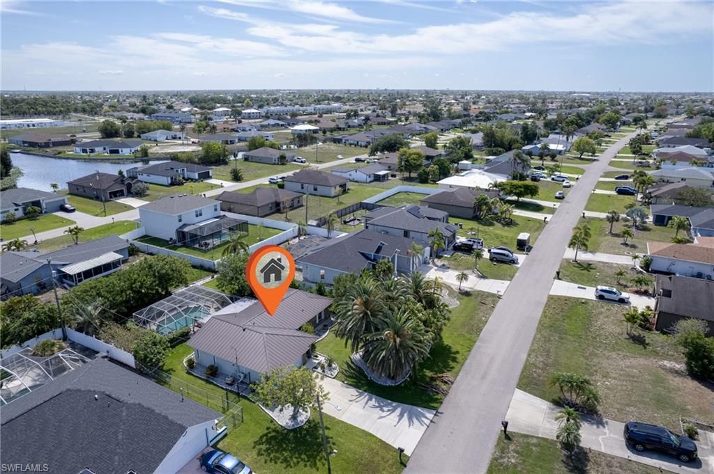 Image 22 of property listing at 617 SW 9TH AVE, Cape Coral, FL 33991