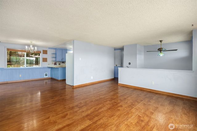 2861 Heller Road, Oak Harbor, WA 98277