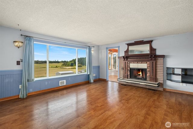 2861 Heller Road, Oak Harbor, WA 98277