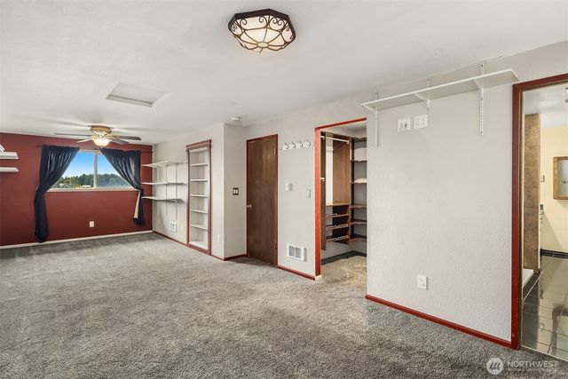 2861 Heller Road, Oak Harbor, WA 98277