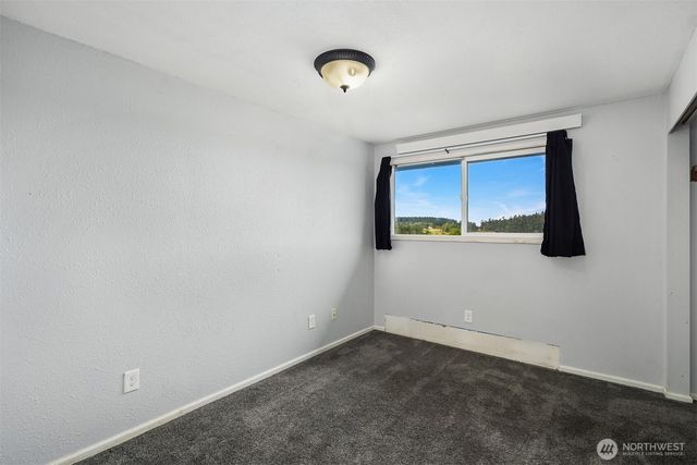2861 Heller Road, Oak Harbor, WA 98277