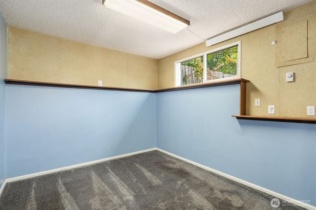 2861 Heller Road, Oak Harbor, WA 98277