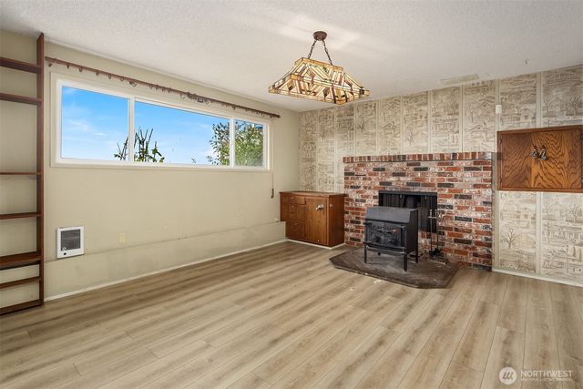 2861 Heller Road, Oak Harbor, WA 98277