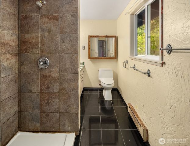 2861 Heller Road, Oak Harbor, WA 98277