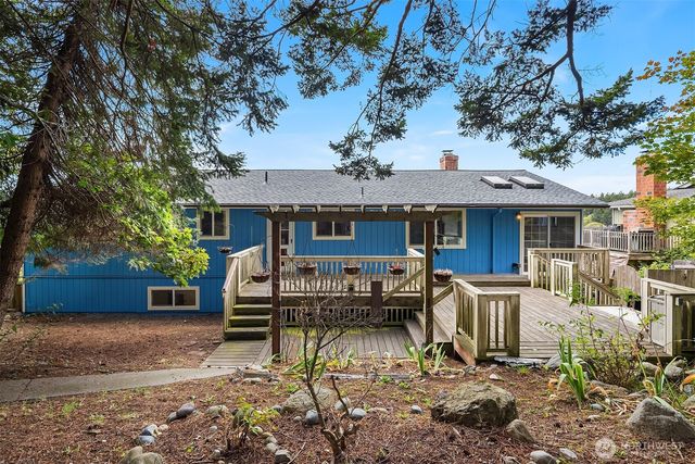2861 Heller Road, Oak Harbor, WA 98277