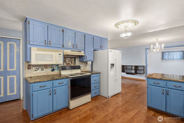 2861 Heller Road, Oak Harbor, WA 98277