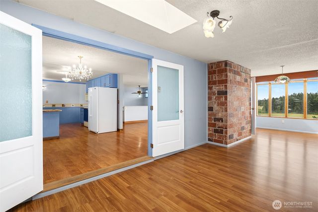 2861 Heller Road, Oak Harbor, WA 98277
