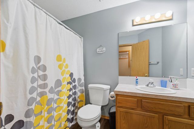 2726 N Rutgers St, Wichita, KS 67205