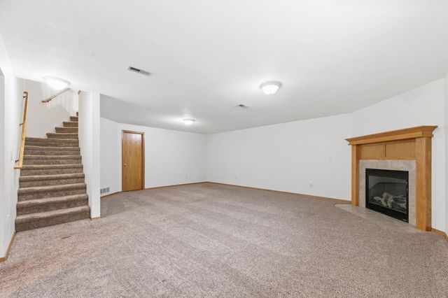 2726 N Rutgers St, Wichita, KS 67205