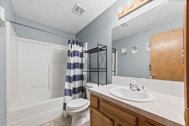 2726 N Rutgers St, Wichita, KS 67205