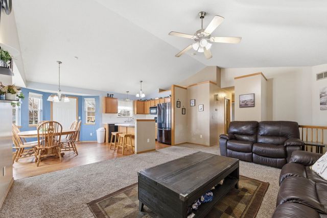 2726 N Rutgers St, Wichita, KS 67205