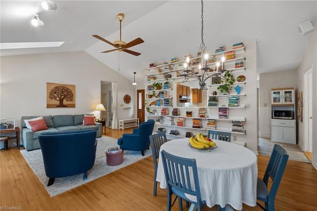 101 Beechwood Drive, Carrboro, NC 27510