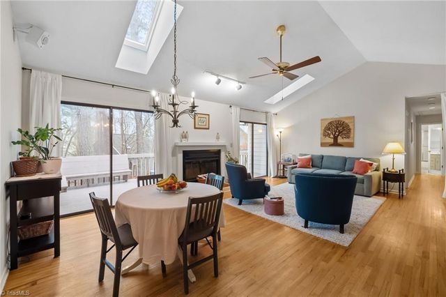 101 Beechwood Drive, Carrboro, NC 27510