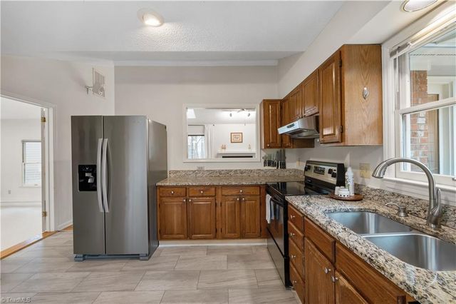 101 Beechwood Drive, Carrboro, NC 27510