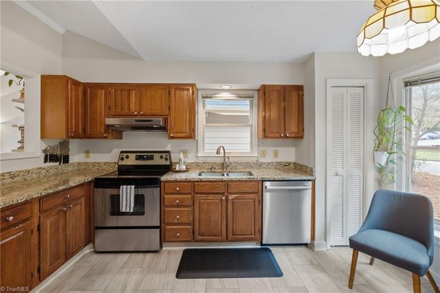 101 Beechwood Drive, Carrboro, NC 27510