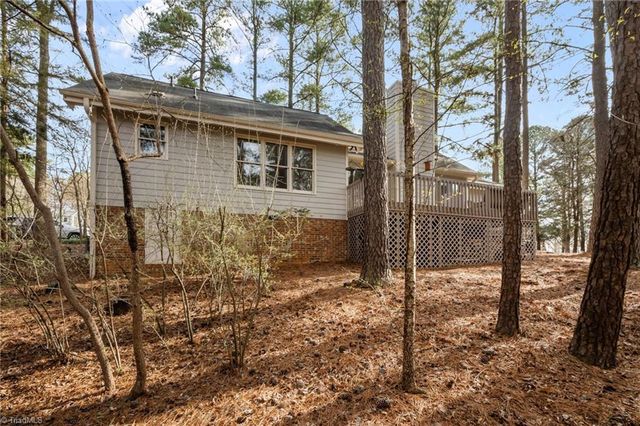 101 Beechwood Drive, Carrboro, NC 27510