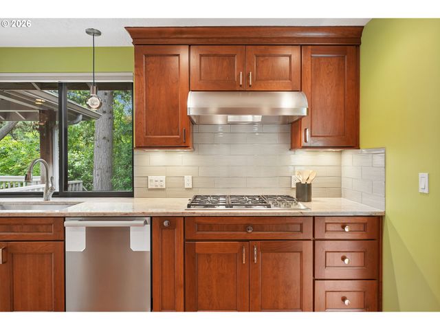 4200 Sw 53RD Ave, Portland, OR 97221