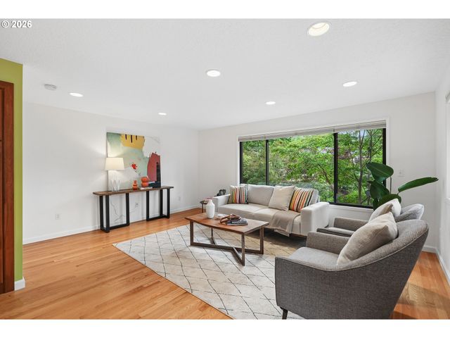 4200 Sw 53RD Ave, Portland, OR 97221