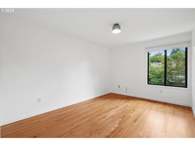 4200 Sw 53RD Ave, Portland, OR 97221