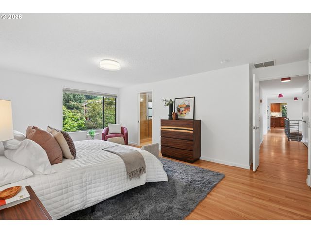4200 Sw 53RD Ave, Portland, OR 97221