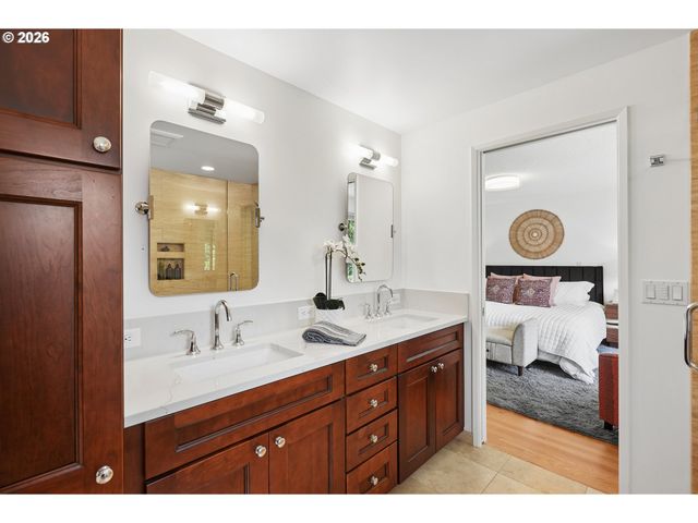 4200 Sw 53RD Ave, Portland, OR 97221