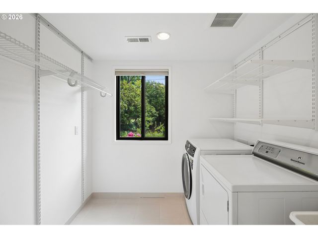 4200 Sw 53RD Ave, Portland, OR 97221