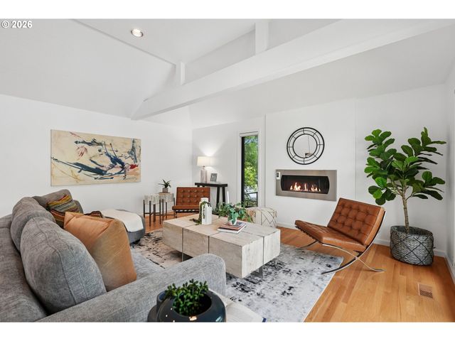 4200 Sw 53RD Ave, Portland, OR 97221