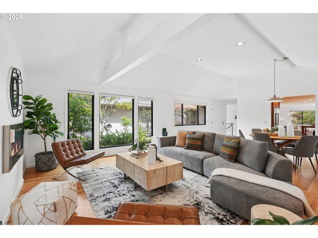 4200 Sw 53RD Ave, Portland, OR 97221