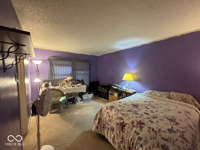 9317 W Quarter Moon Drive, Pendleton, IN 46064