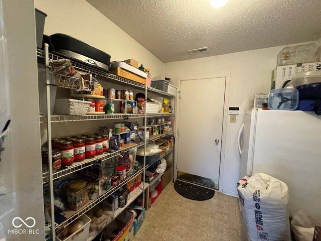 9317 W Quarter Moon Drive, Pendleton, IN 46064